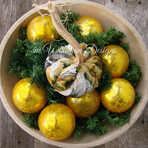 Heirloom Needlepoint Pumpkins (tm)